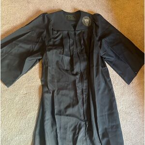 UW graduation gown